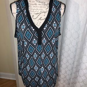 Cute worn once aqua and black top